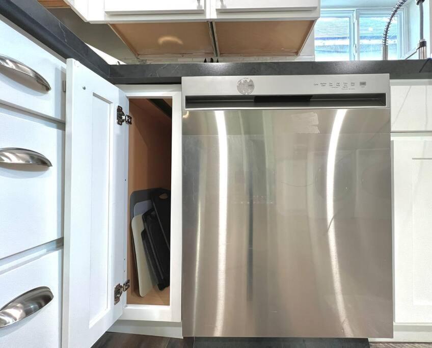 Modern Style Home Near Dt Indy & Major Attractions إنديانابوليس المظهر الخارجي الصورة