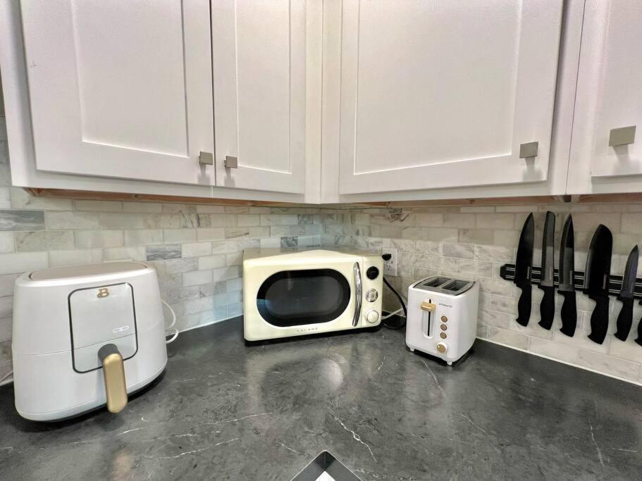 Modern Style Home Near Dt Indy & Major Attractions إنديانابوليس المظهر الخارجي الصورة