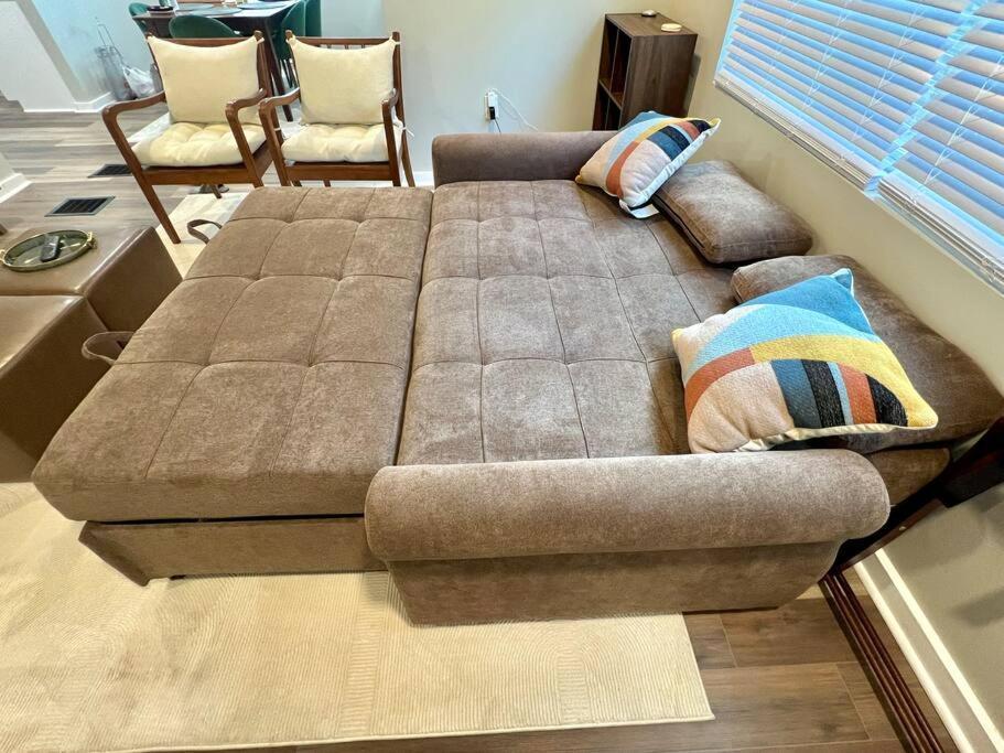 Modern Style Home Near Dt Indy & Major Attractions إنديانابوليس المظهر الخارجي الصورة